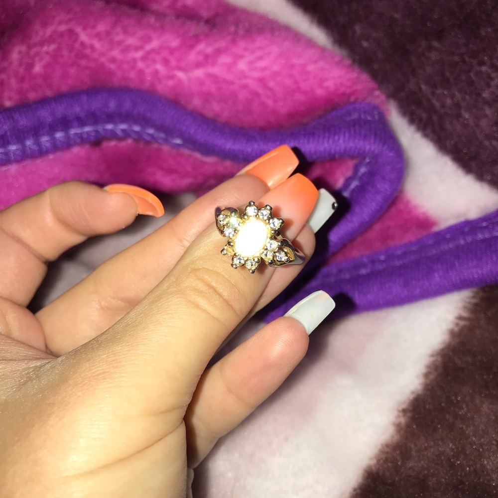 VINTAGE RING BUNDLE (SIZE 10) - Picture 6 of 7